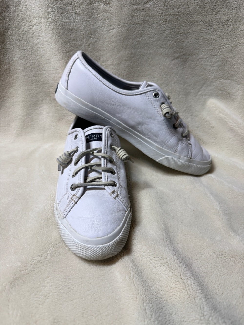 Sperry White Leather Lace-Up Low Sneakers
